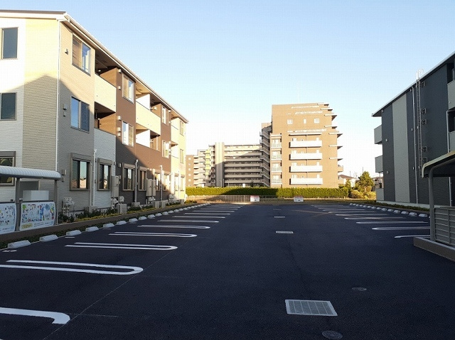 【仲介手数料：50％OFF】対象物件！の駐車場