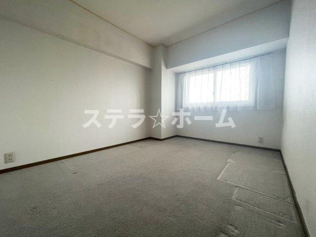 千里ガーデンハイツの洋室|使い勝手のいい洋室です