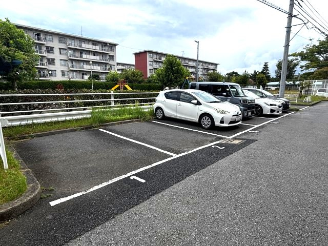 平置き駐車場です。