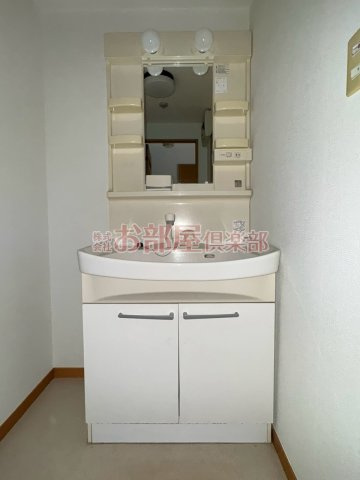 ドミールパレス櫛原の洗面所|使いやすい洗面所です