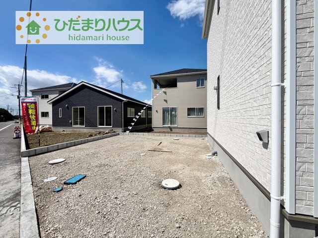 【駐車場】 | 常総市本石下第12　新築戸建　8号棟 | マイホームなら駐車場代がかかりません！しかも、自宅の駐車場で洗車ができます！今までコイン洗車に行っていた手間も省けて、節約にもつながります(^^♪