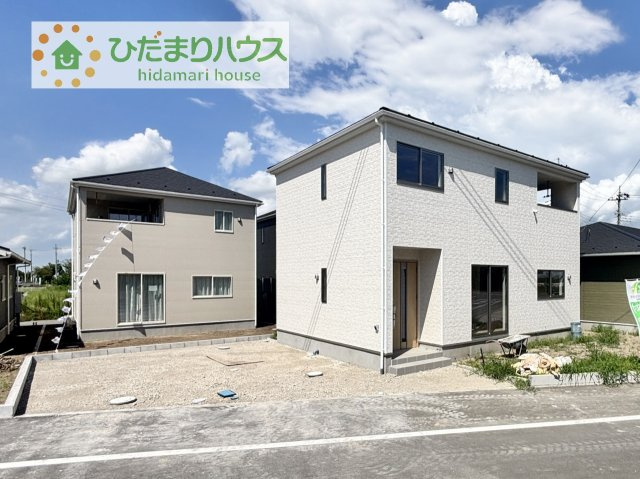 【外観】 | 常総市本石下第12　新築戸建　8号棟 | 是非一度、ご家族そろってご内覧ください♪