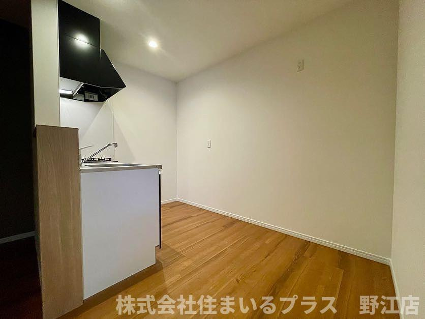 S Apt.城北公園通の居間・リビング