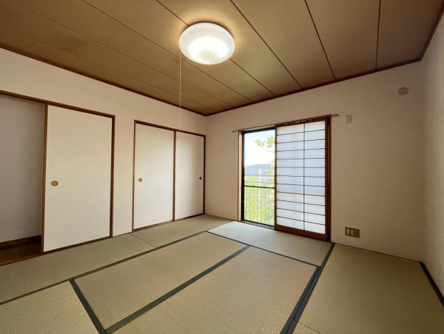 小束山2丁目貸家の和室|和室がひろがる居住スペース