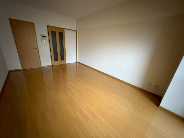 クオリア若宮町の居間・リビング