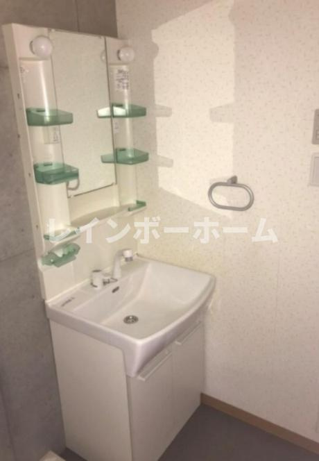 ソレイユ岸の独立洗面台