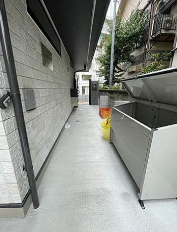 MELDIA中河原のロビー