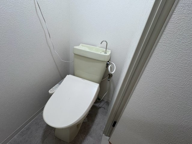 YTSマンション碓井のトイレ