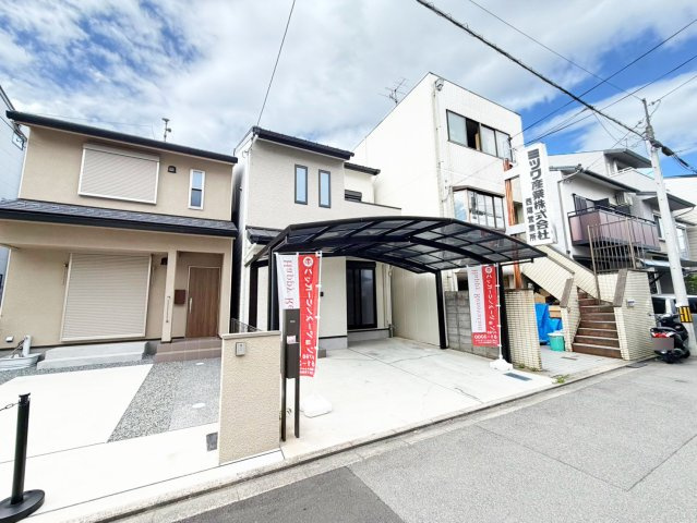 京都市北区衣笠高橋町中古戸建の前面道路含む現地写真|現地はいつでも室内を見学して頂けます。見学をご希望の方はお気軽にお問い合わせください。