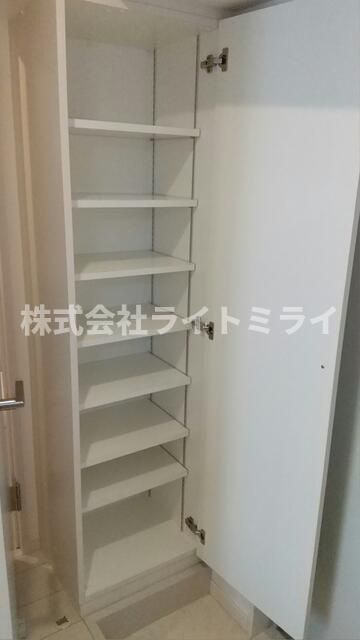 ビラビスタ猿楽町の収納|シューズＢＯＸ