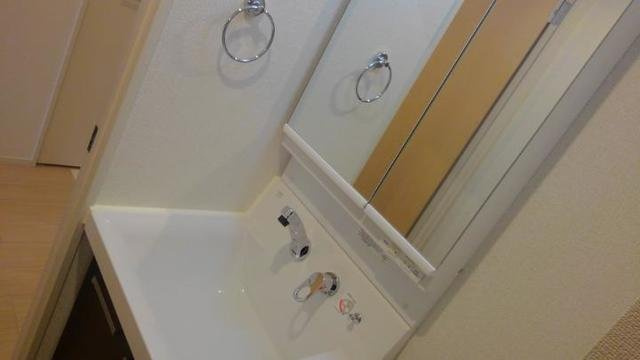 コ　オリナ　川崎の洗面所