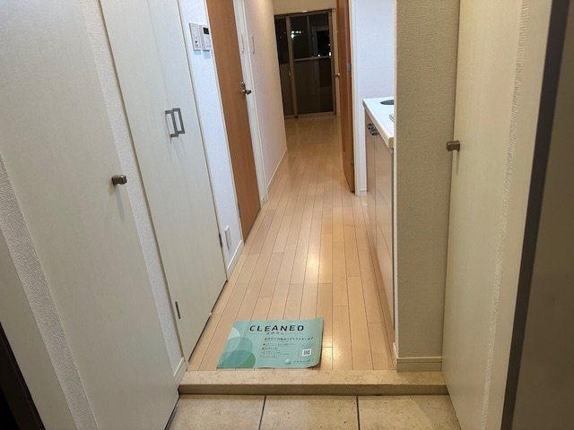 プレール・ドゥーク西新宿Ⅱの玄関