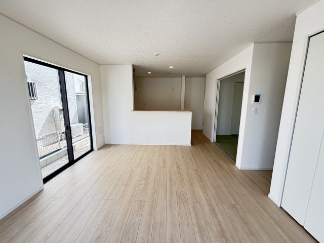 安城市二本木新町一丁目21番16の一部『仲介手数料無料』新築一戸建て・建売の居間・リビング