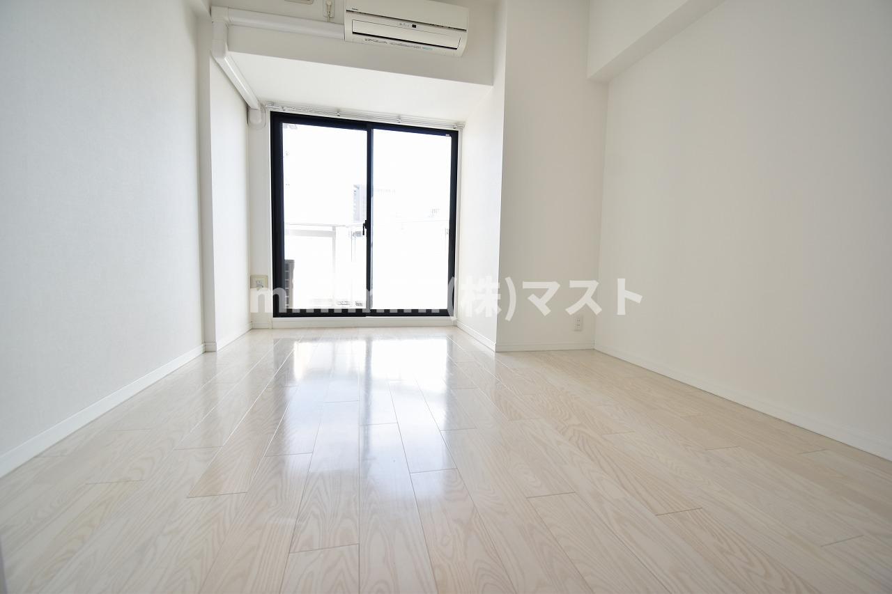 スワンズシティ大手前ソレイユの居間・リビング