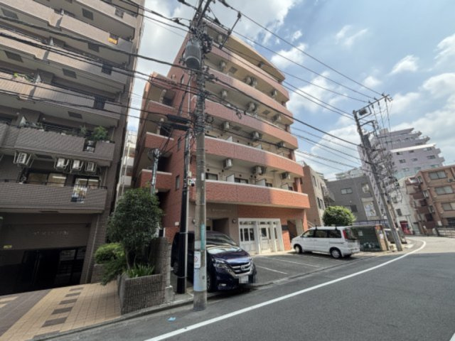 ルネス・グリーンピークの外観