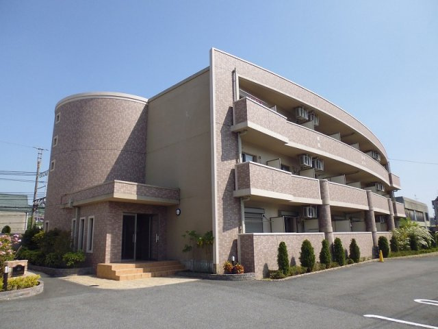 ラ・コルタの外観|外観は落ち着いています