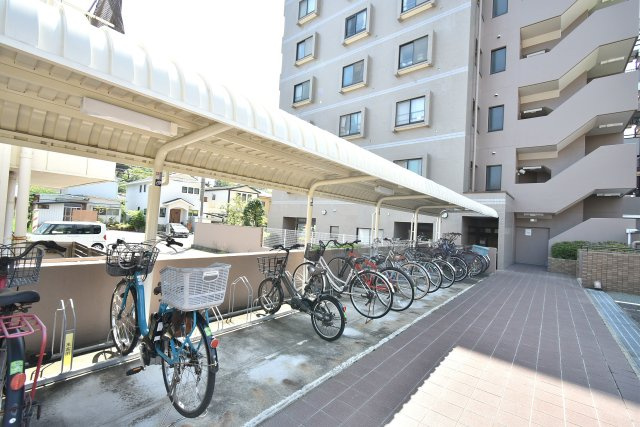 エクレールにししおがま駅前の駐輪場