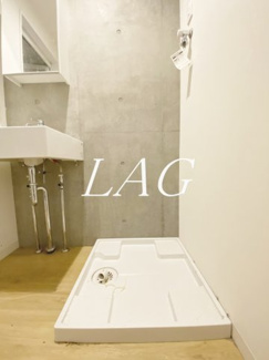 【設備】 | ＦＵＫＵＭＩ　ＡＰＡＲＴＭＥＮＴ | 室内洗濯機置き場です。（同仕様です。）