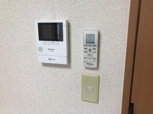 アヴニール鶴見の内装|カメラ付インターホン