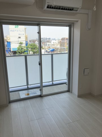 クレヴィスタ横浜綱島のバルコニー