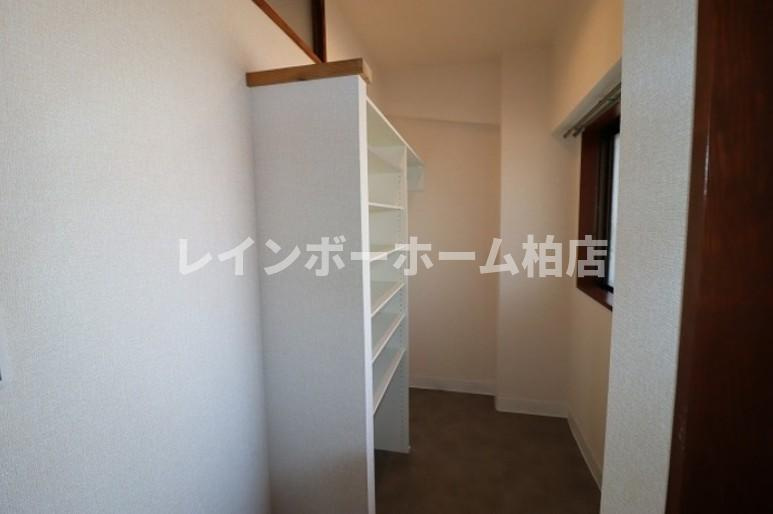 仲介手数料（賃料の1.10ヵ月）の50％OFF対象物件！の収納|シューズクロークです