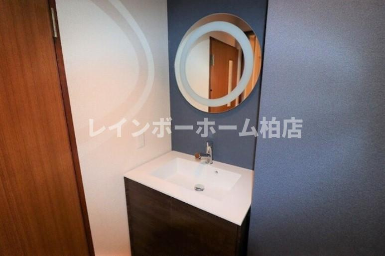 仲介手数料（賃料の1.10ヵ月）の50％OFF対象物件！の洗面所|独立洗面台です