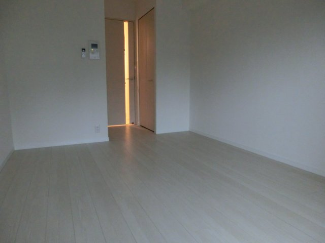 S-RESIDENCE難波Brillerの居間・リビング