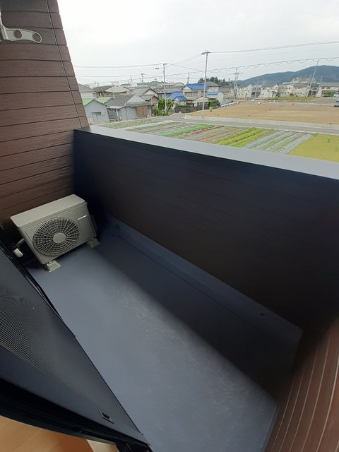 デナーダのバルコニー|バルコニー