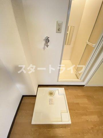 大阪市淀川区十三東１丁目の賃貸マンションの洗面所