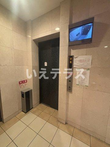 アドバンス三宮Ⅳルシールのエントランス