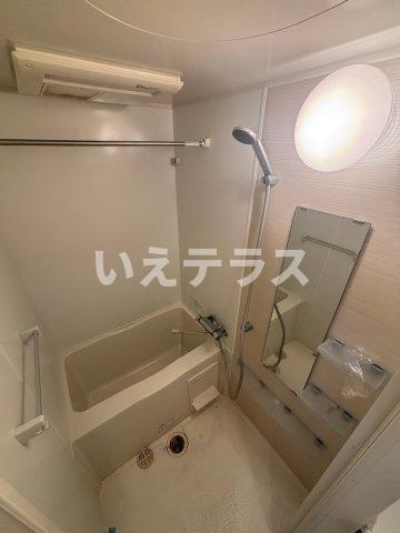 アドバンス三宮Ⅳルシールの浴室