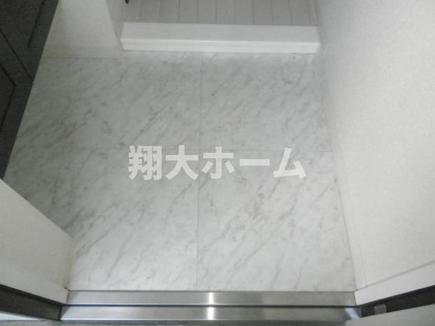 ラルジュ　マノワールの玄関