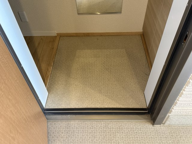 姫路市安田２丁目の賃貸マンションの玄関
