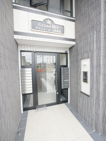 【エントランス】グランメール元町駅北