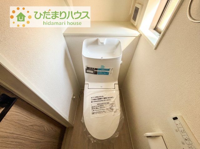 【トイレ】 | 取手市白山8期　新築戸建 | トイレは1F、2F共に完備！取り合いになることがありませんね(^^)/