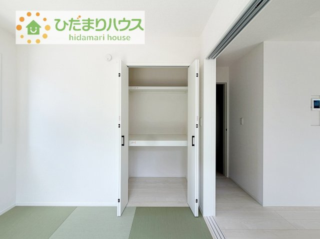 【収納】 | 取手市白山8期　新築戸建 | 和室の収納は横開きクローゼット！
しまった物の出し入れも楽々です(^^)