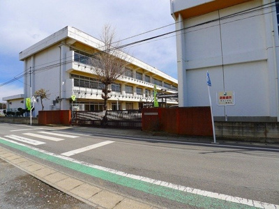 【周辺】 | グランドゥール | 館林市立第五小学校まで1600m