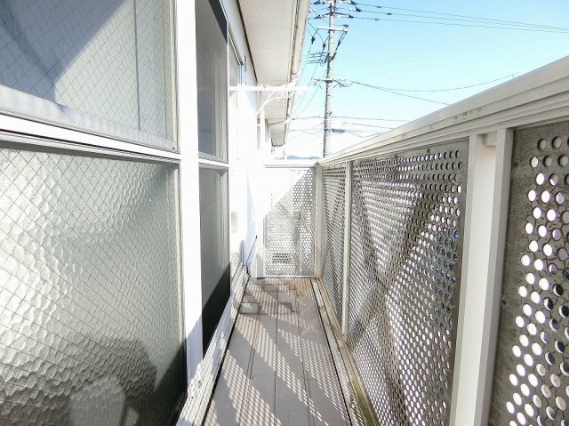 フレグランス南町B棟のバルコニー|開放的で明るい空間を演出してくれるバルコニーです