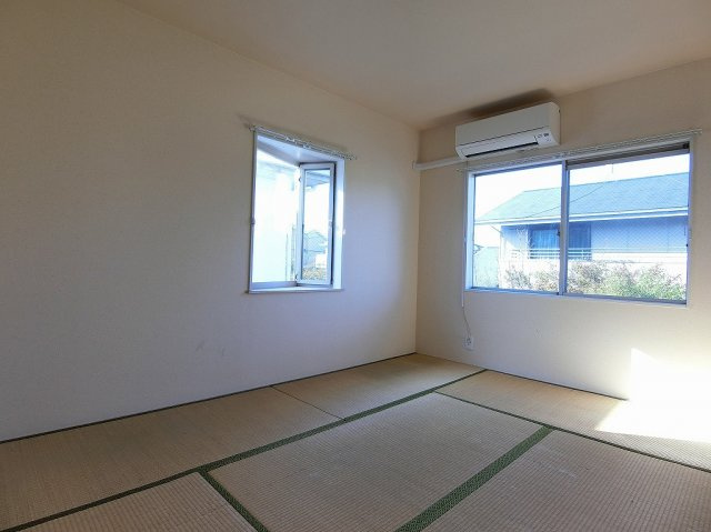 フレグランス南町B棟の和室|い草の香りが落ち着く素敵な和室です