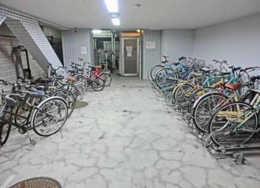 パークウェル秋葉原の駐車場