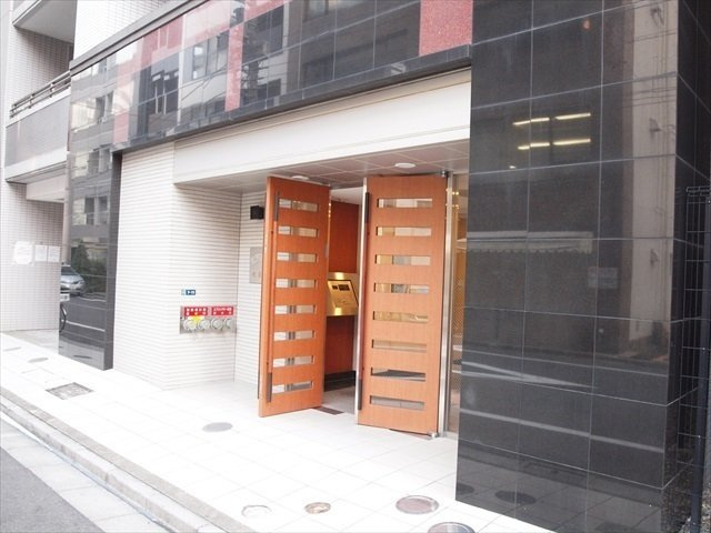 パークウェル秋葉原のエントランス