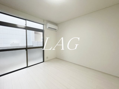 【居間・リビング】 | ガーラ１４１ | 洋室のお部屋です。（同仕様です。）