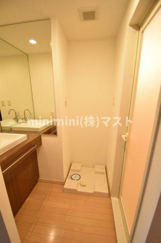 大阪市中央区瓦町１丁目の賃貸マンションの洗面所