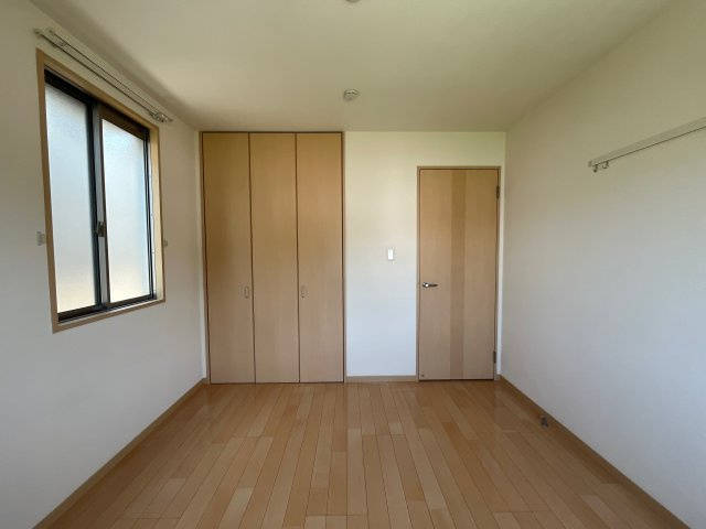 ヴィラージュ西庄 Ｂ棟の寝室