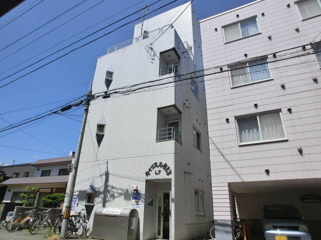 札幌市中央区南八条西１３丁目の賃貸マンション