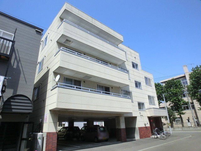 カジュアル３３