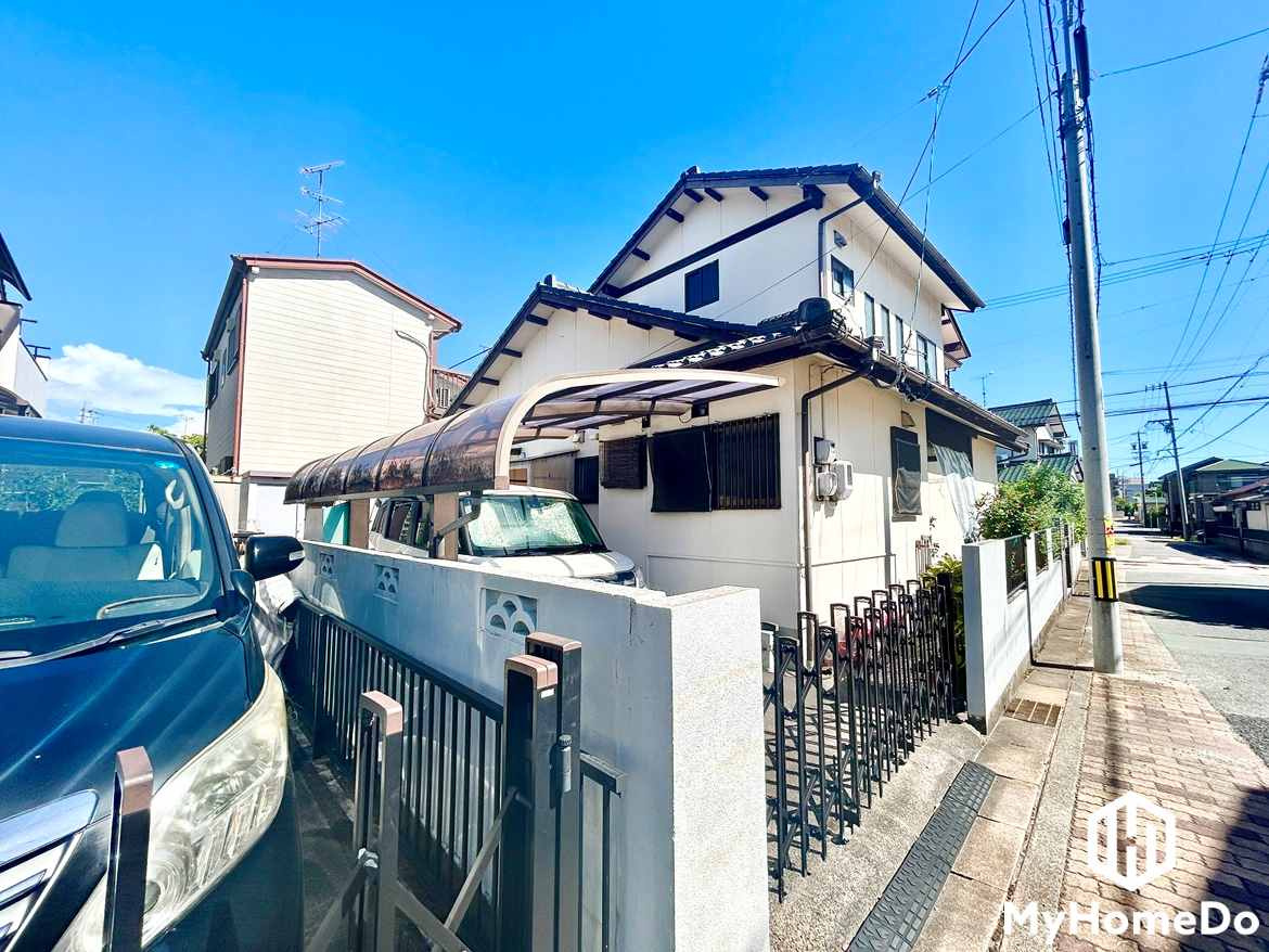 守山区小幡中　2期の外観