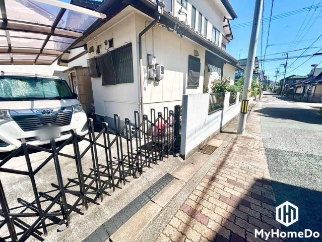 守山区小幡中　2期の外観