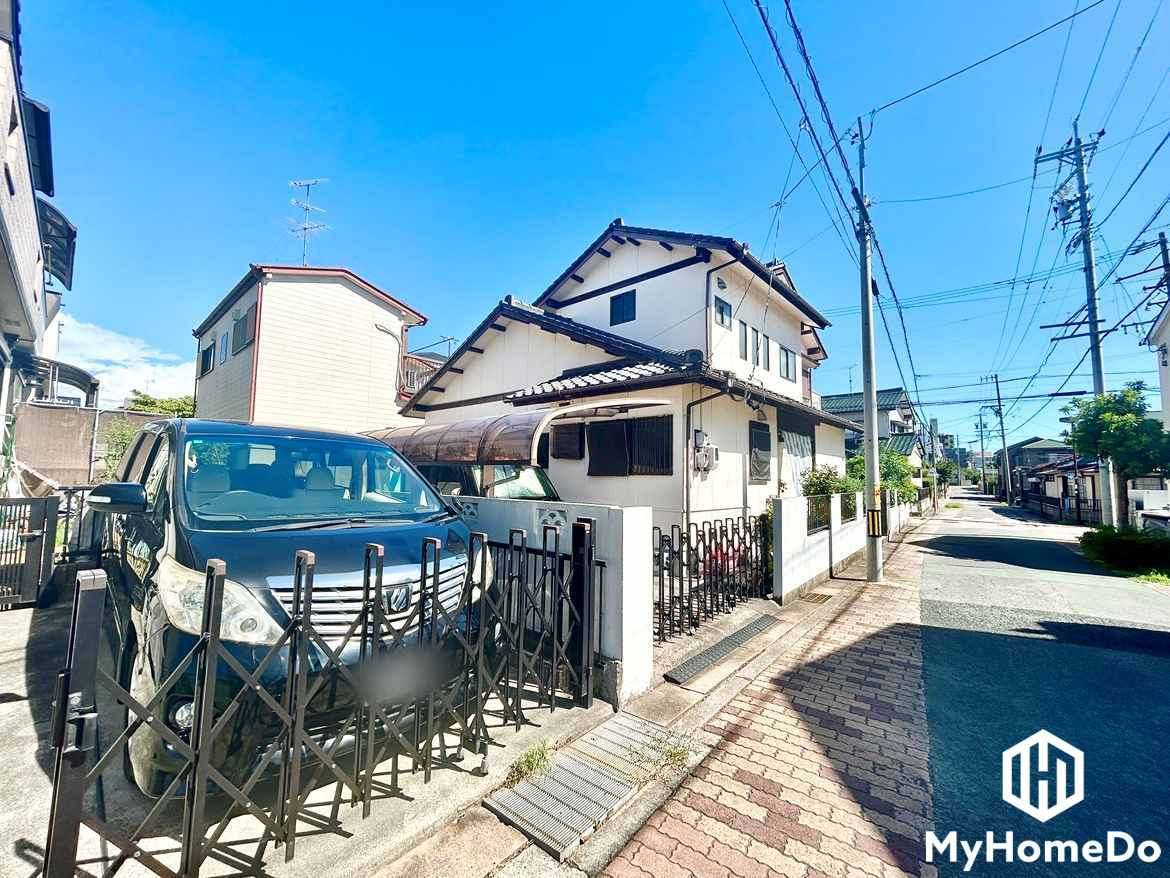 守山区小幡中　2期の外観