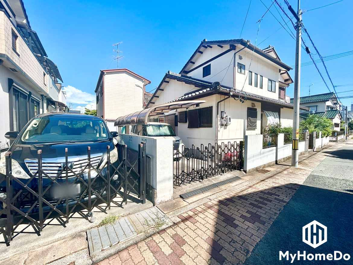 守山区小幡中　2期の外観